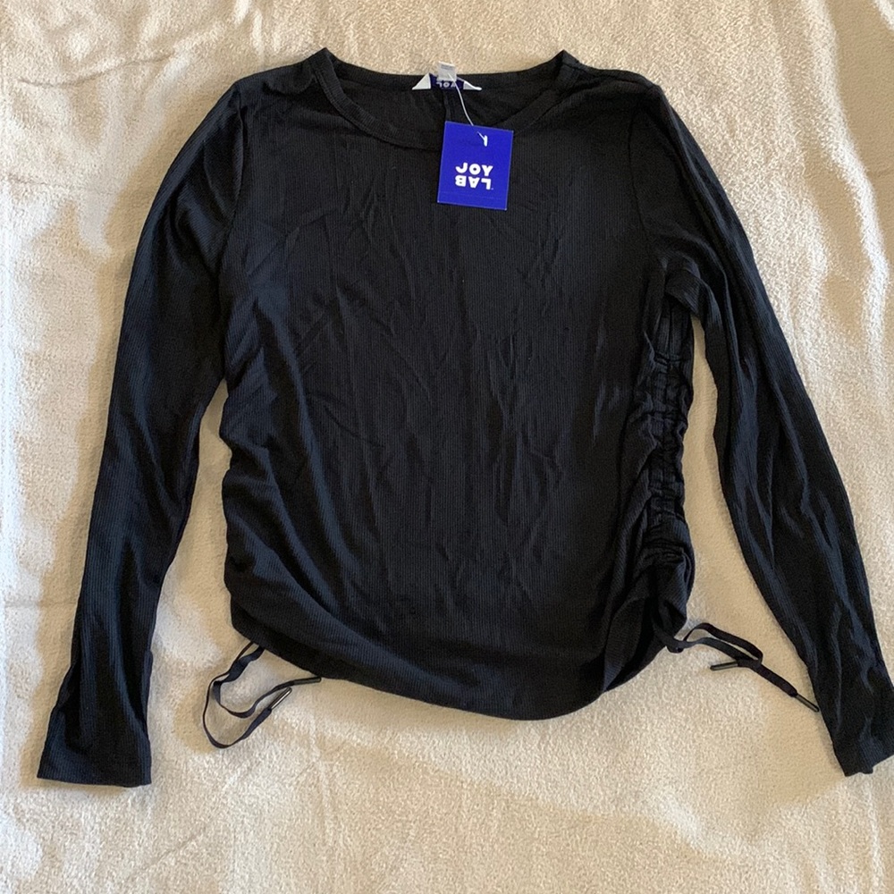 Ladies Blouse - Picture 2 of 3